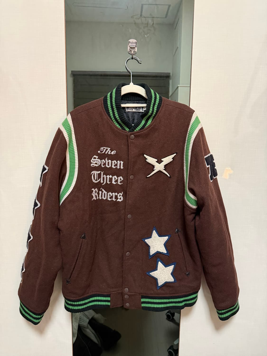 별 패치 배색 바시티 상품이미지1