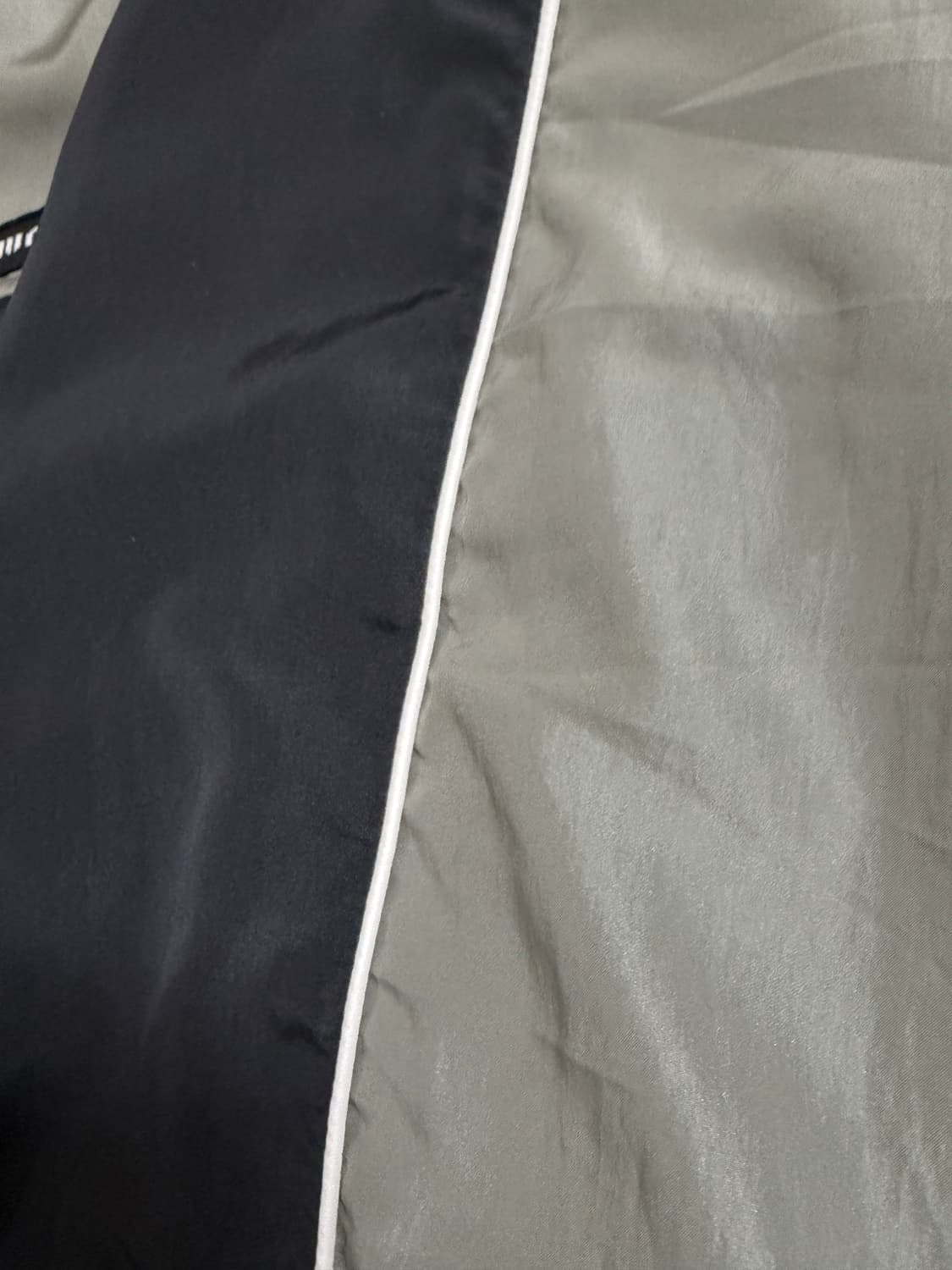 미우미우 25SS 런웨이 자켓 38 상품이미지3