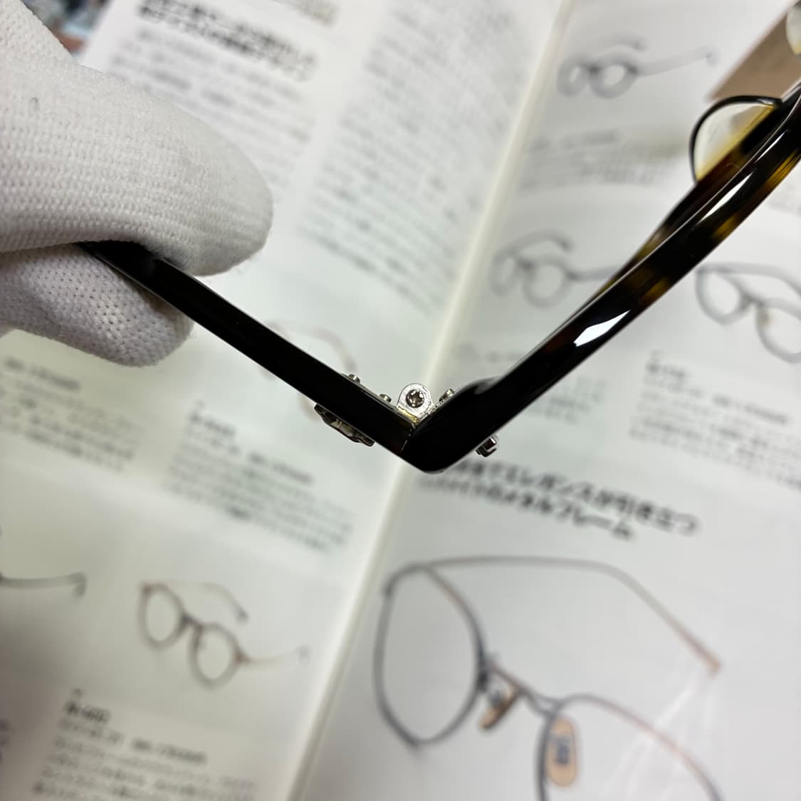 KATHARIN HAMNETT LONDON 캐서린 햄넷 톨토이즈 안경 상품이미지4