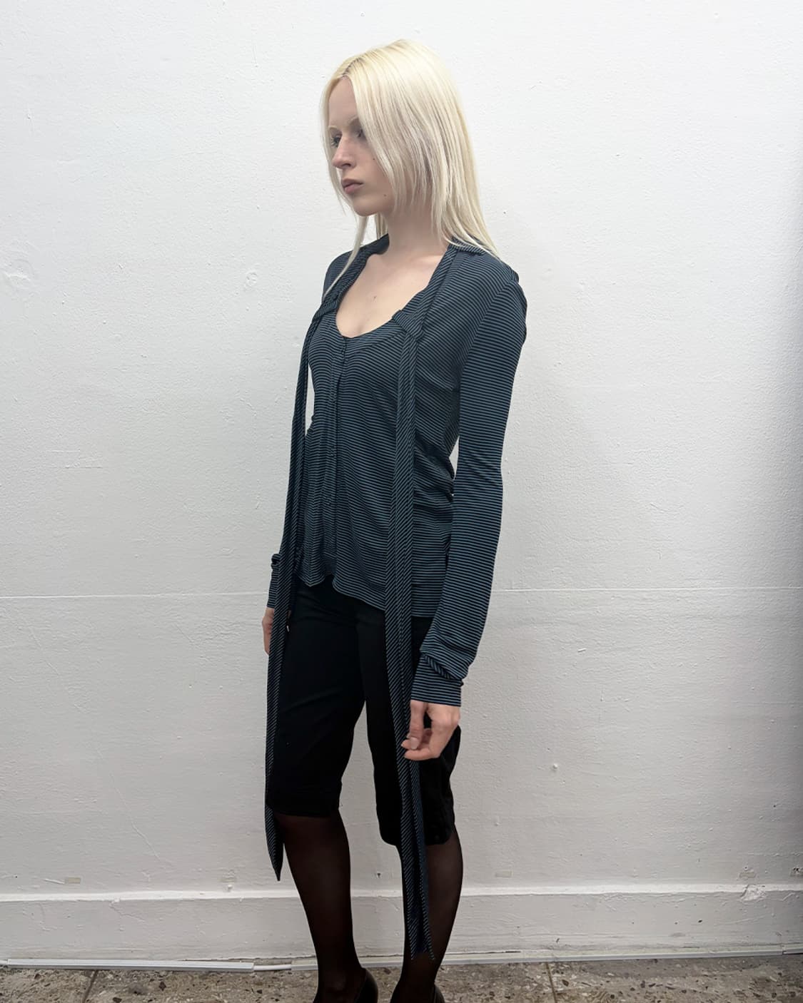 발렌시아가 2002S/S 스트라이프 타이 넥 탑 상품이미지4