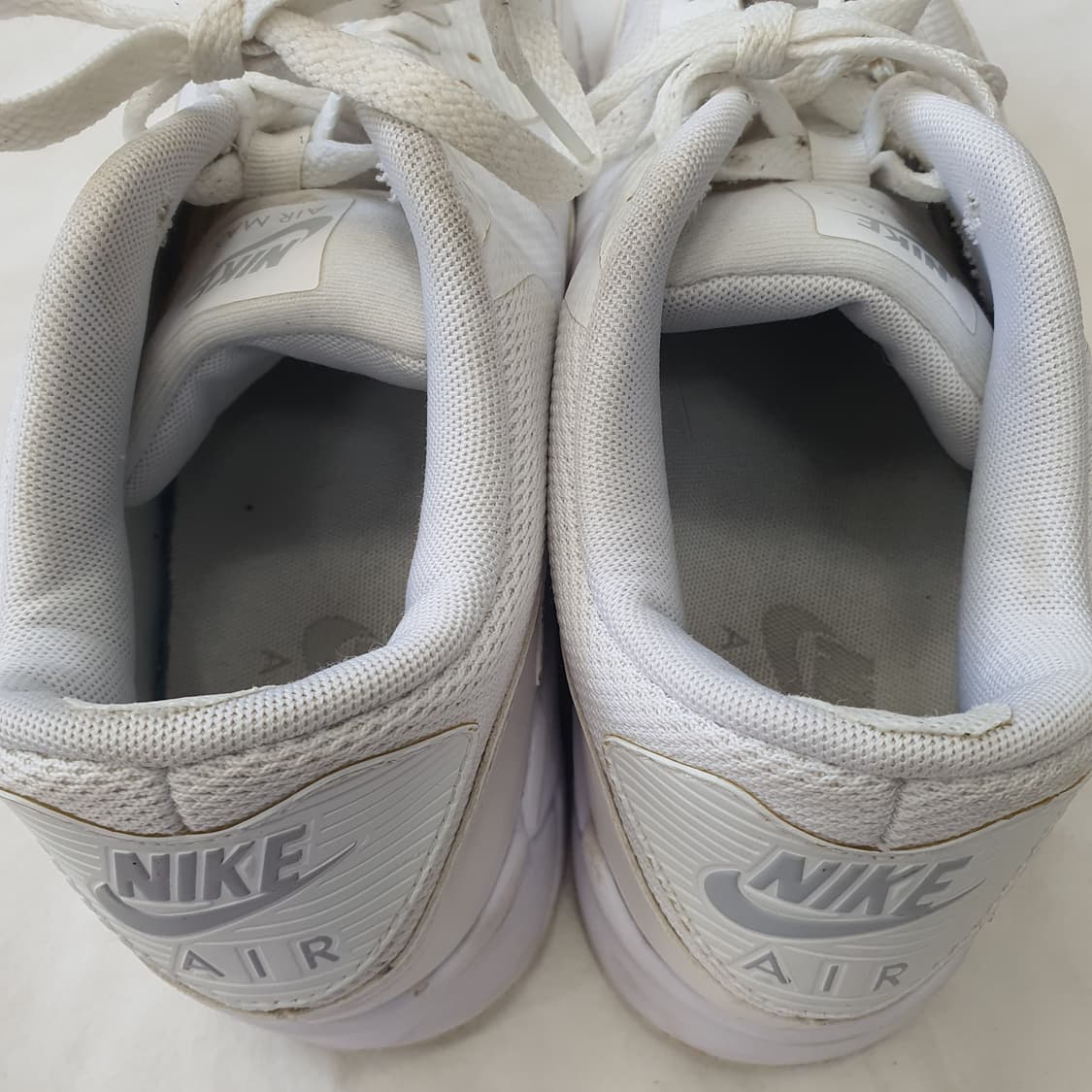 나이키 에어맥스90 에센셜 올흰 (285) 상품이미지3