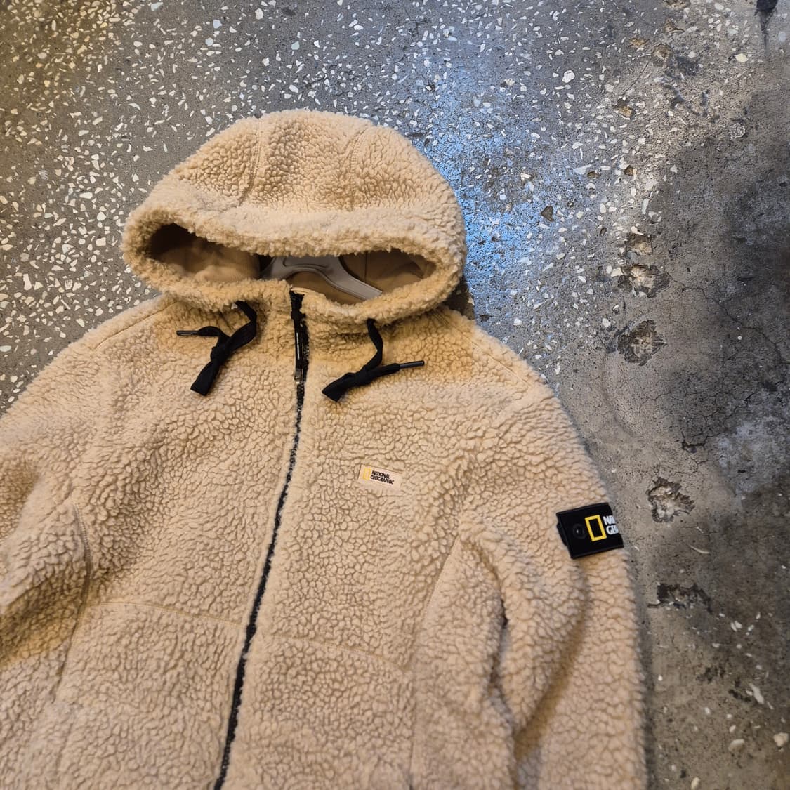 M 내셔널지오그래픽 베이지 후리스 후드집업  상품이미지6