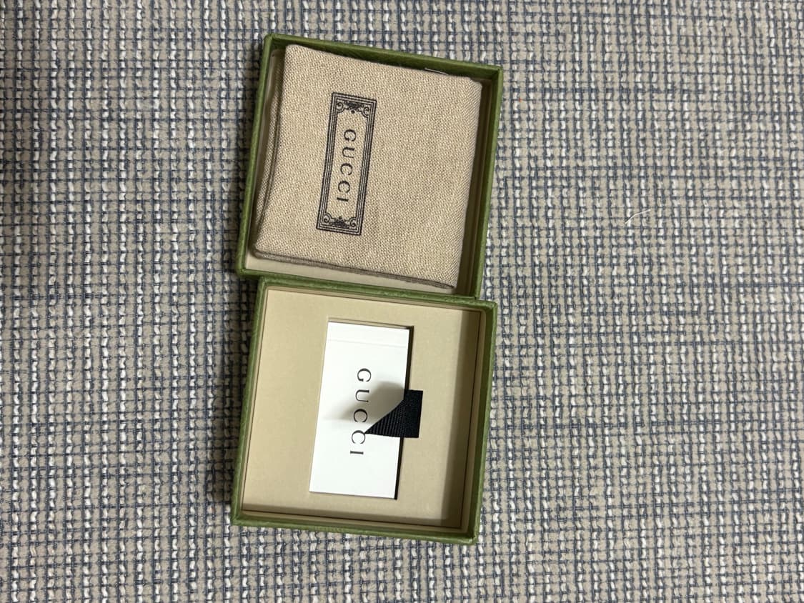 구찌 블라인드포러브 10호 반지 판매해요 상품이미지2