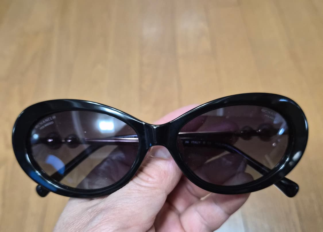 (정품) 샤넬 CC 로고 진주 선글라스 (명품 여자 안경테) 상품이미지4