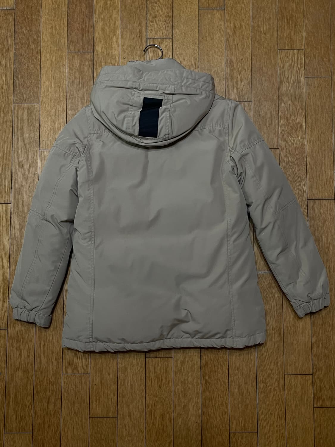 게스 라쿤퍼 덕다운 패딩 상품이미지2