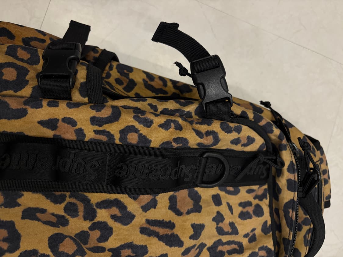 슈프림 레오파드 백팩 20fw 상품이미지8