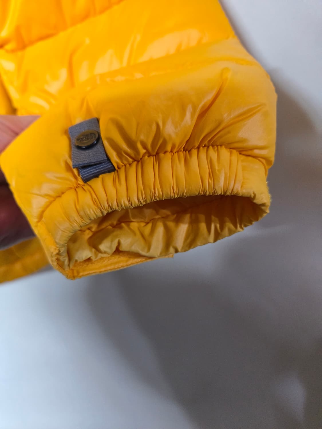 노스페이스 700 노란색 다운 패딩 90여L 상품이미지3