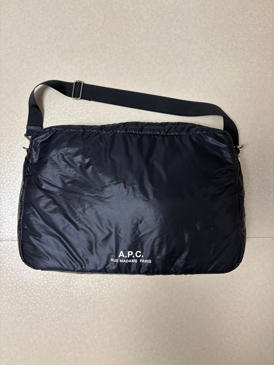 아페쎄 파일럿 봄버 백 블랙 상품이미지2