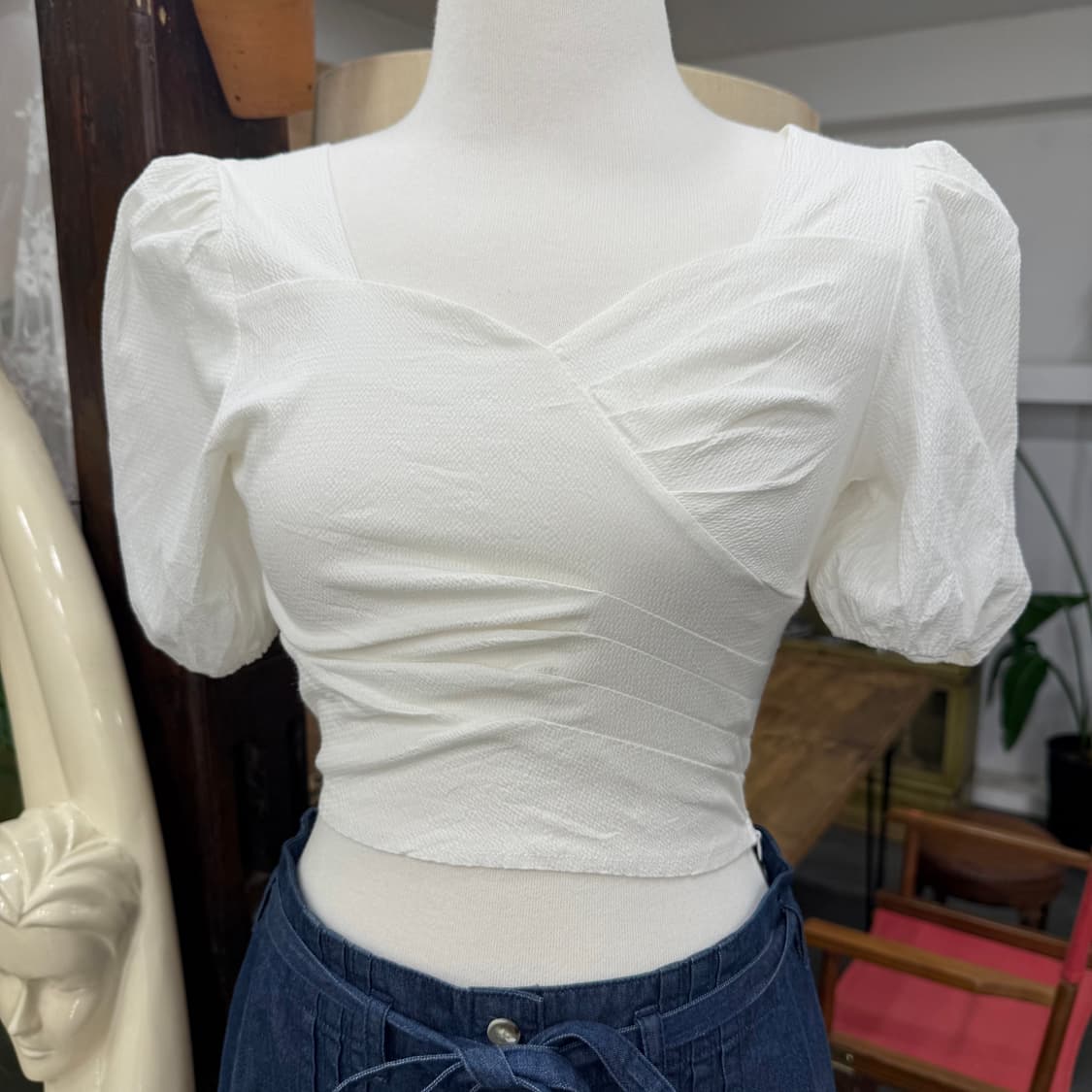 화이트 반팔 블라우스 상품이미지1
