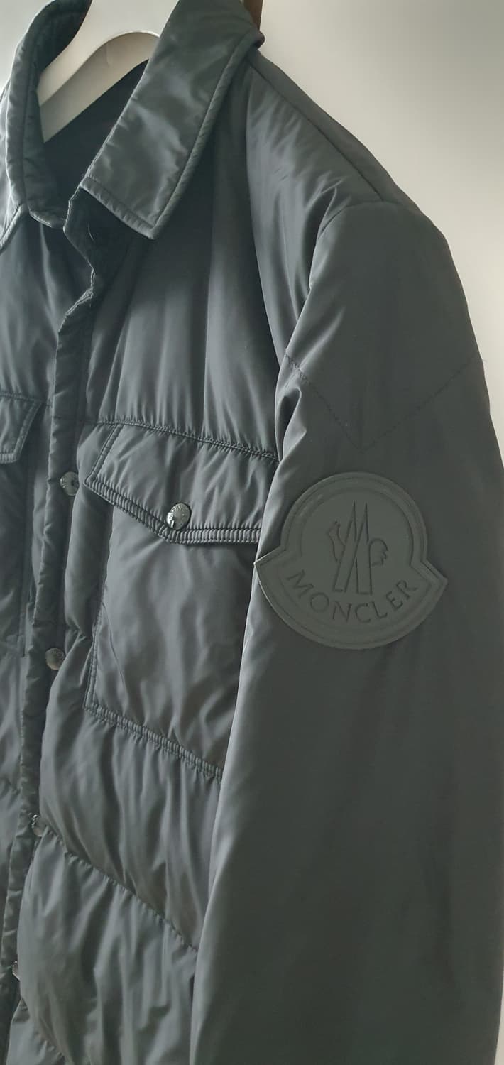 몽클레어 GRUSS 셔츠패딩 블랙4사이즈 상품이미지3