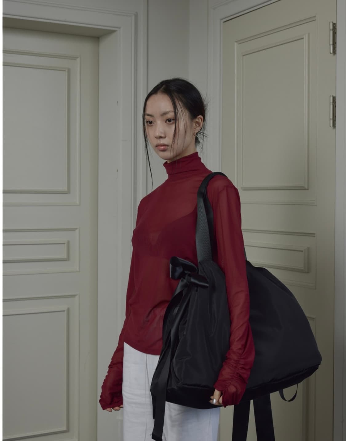 우화 WRINKLE MESH TURTLENECK DEEP RED 상품이미지1