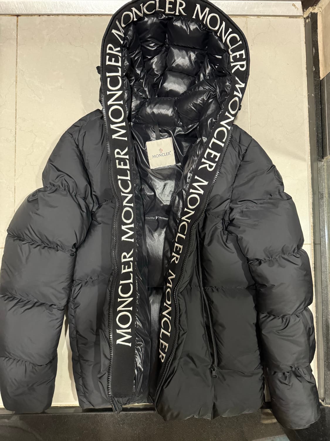 [당일출고,4사이즈] 몽클레어 몽클라 패딩 상품이미지2