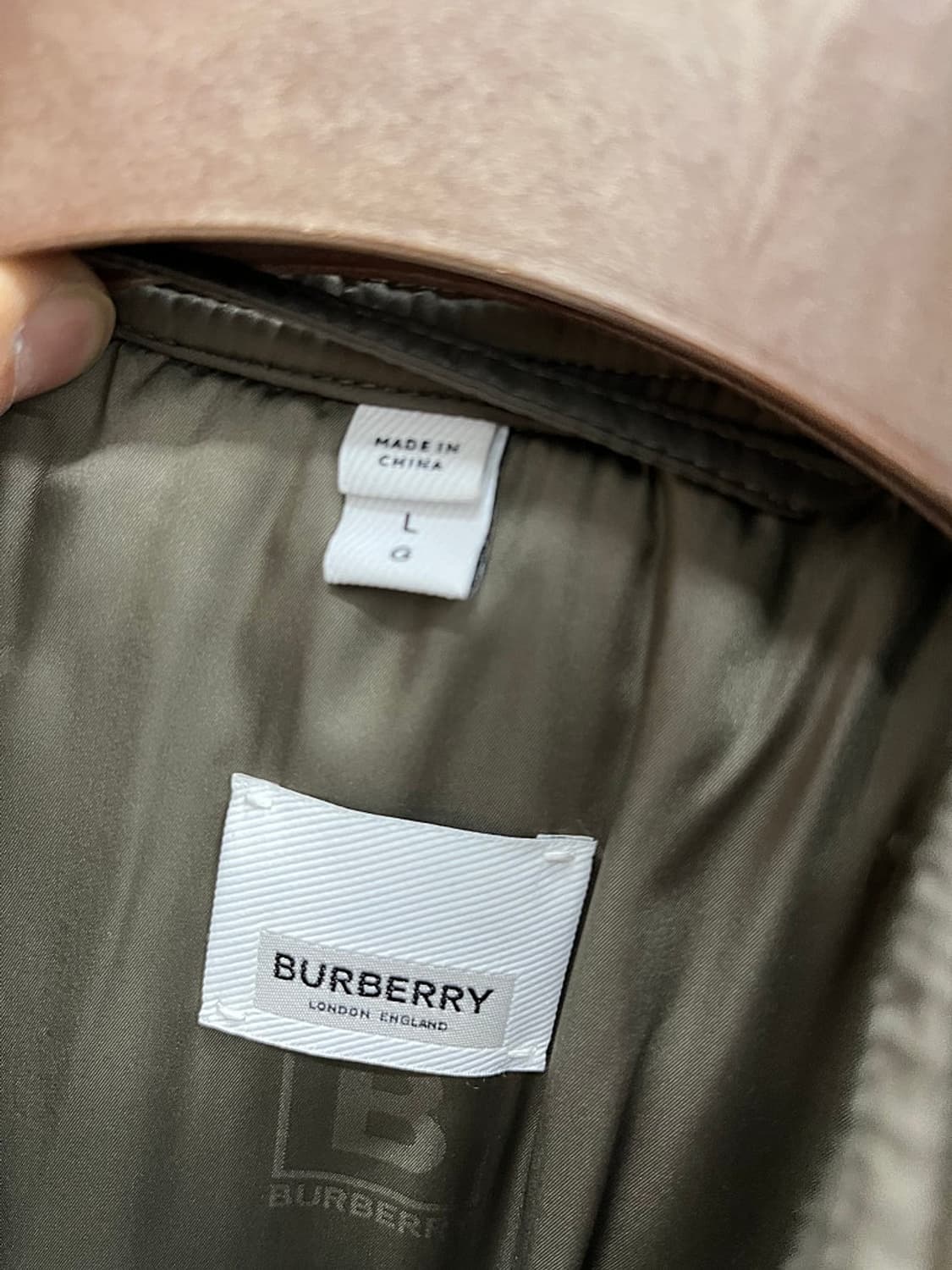 여) 버버리 신형 벨티드 퀼팅코트  상품이미지4