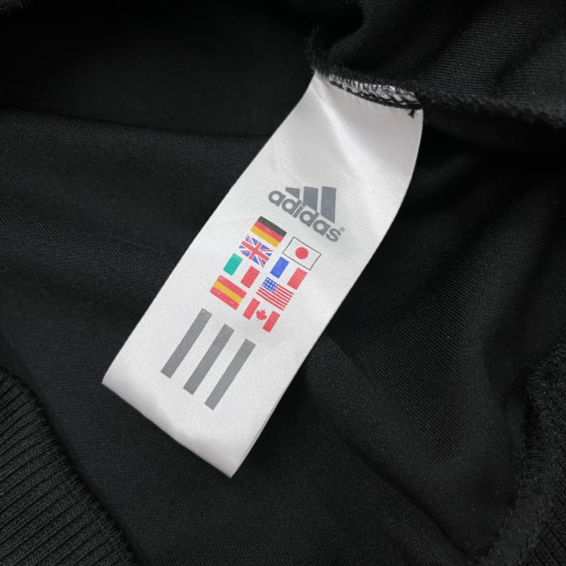 아디다스 에센셜 골드라인 블랙 트랙탑 105 상품이미지6
