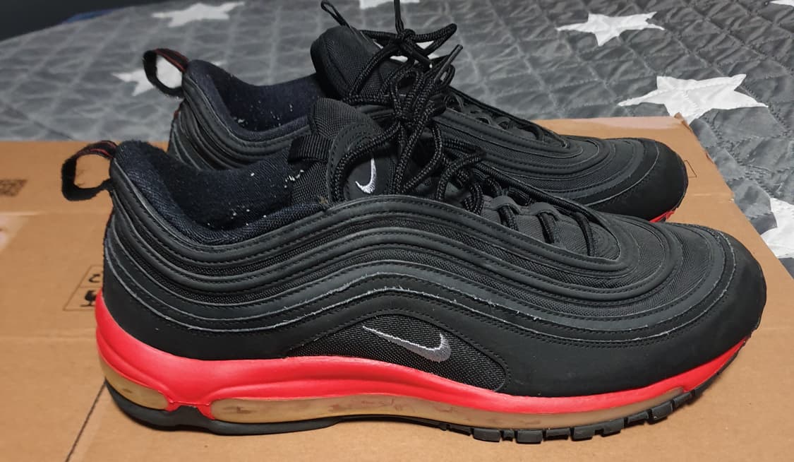 나이키 에어맥스 97 스니커즈 검빨 (300) 상품이미지1