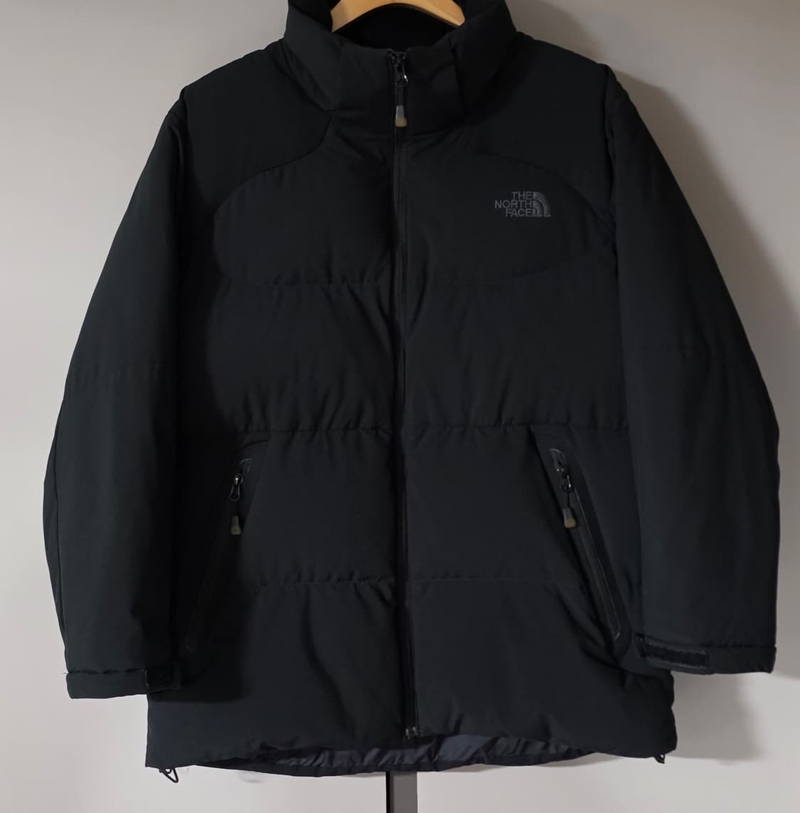 노스페이스 남성 구스다운 패딩점퍼. 
싸이즈  105
 상품이미지1