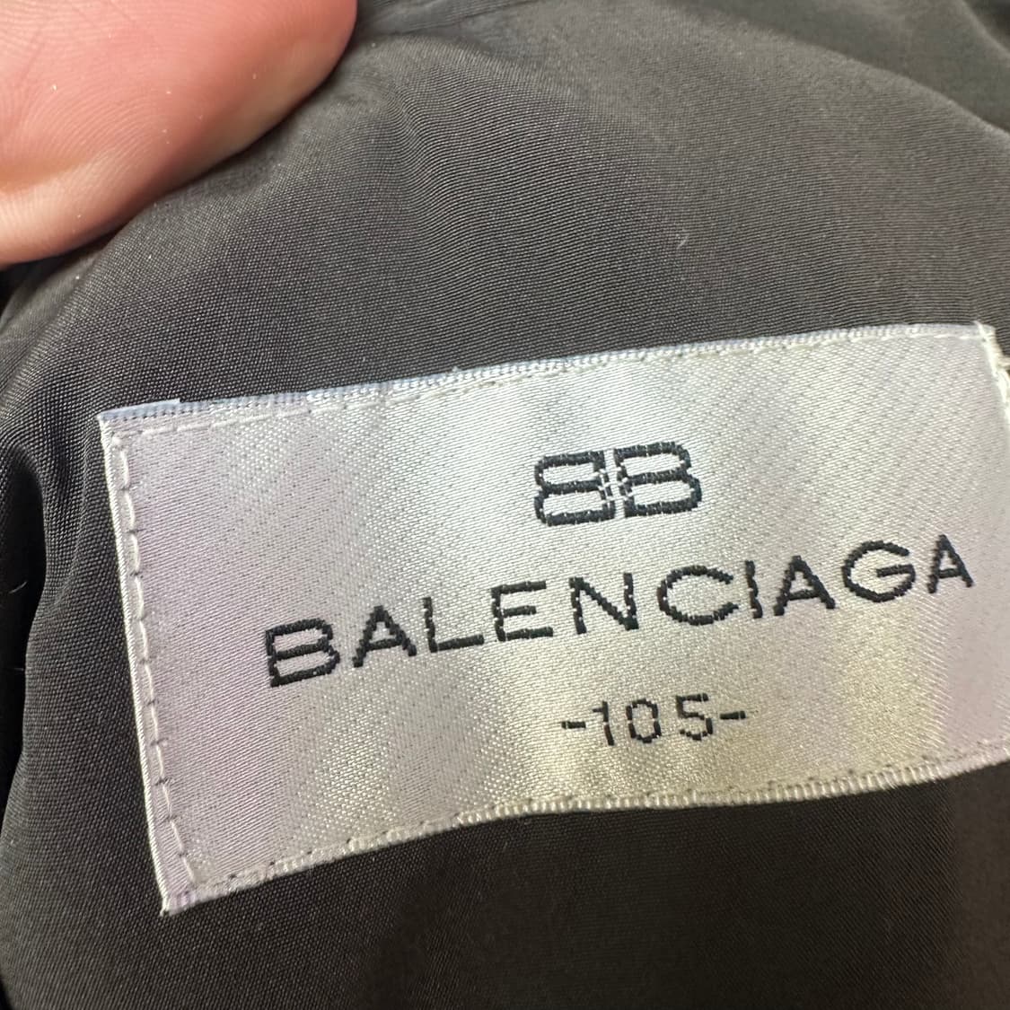 발렌시아가 올드스쿨 브라운 폴리쉘자켓 105 상품이미지3