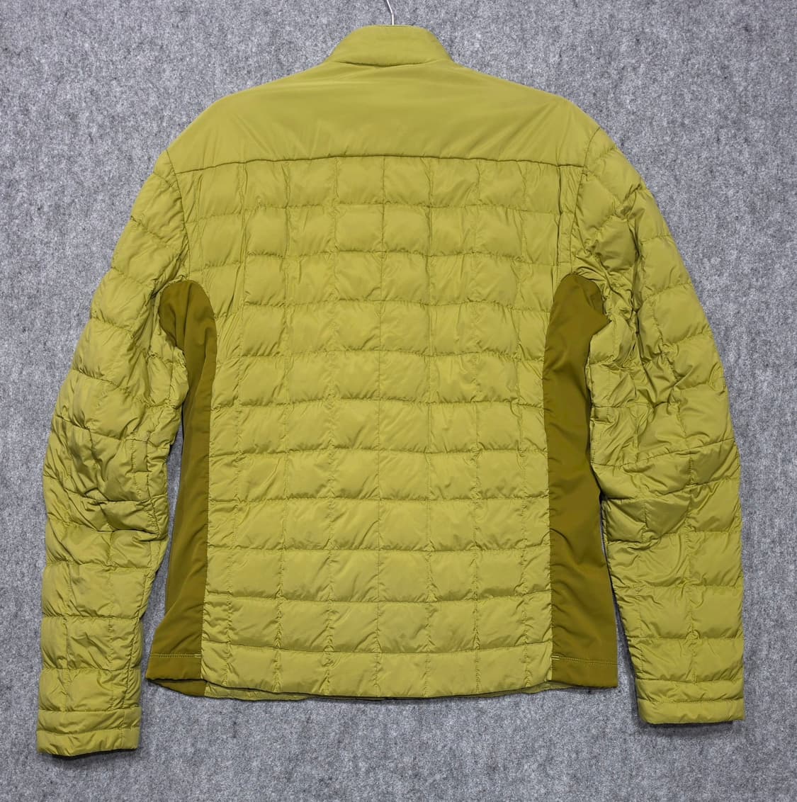 아크테릭스 구스다운 경량패딩 자켓 M 상품이미지2