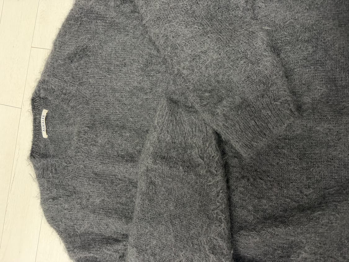 한글택) 오라리 모헤어 니트 3 사이즈  찢김 구멍 오염 일체 없습니다  상품이미지2