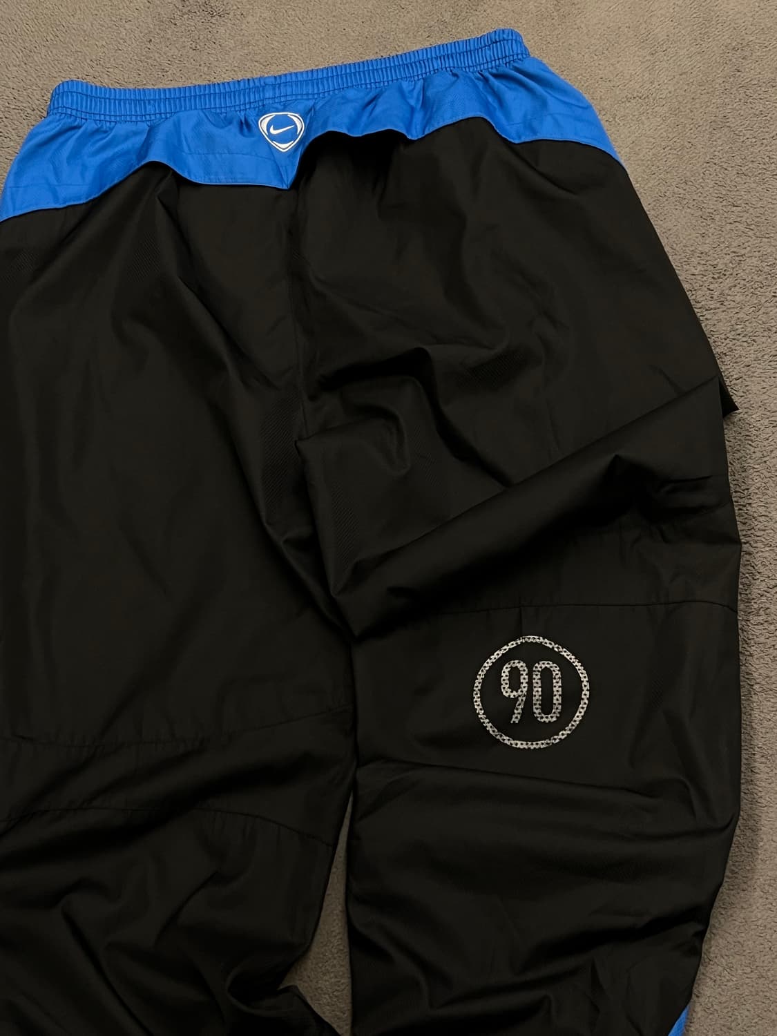 나이키 올드스쿨 토탈90 나일론 와이드팬츠 처분  상품이미지2