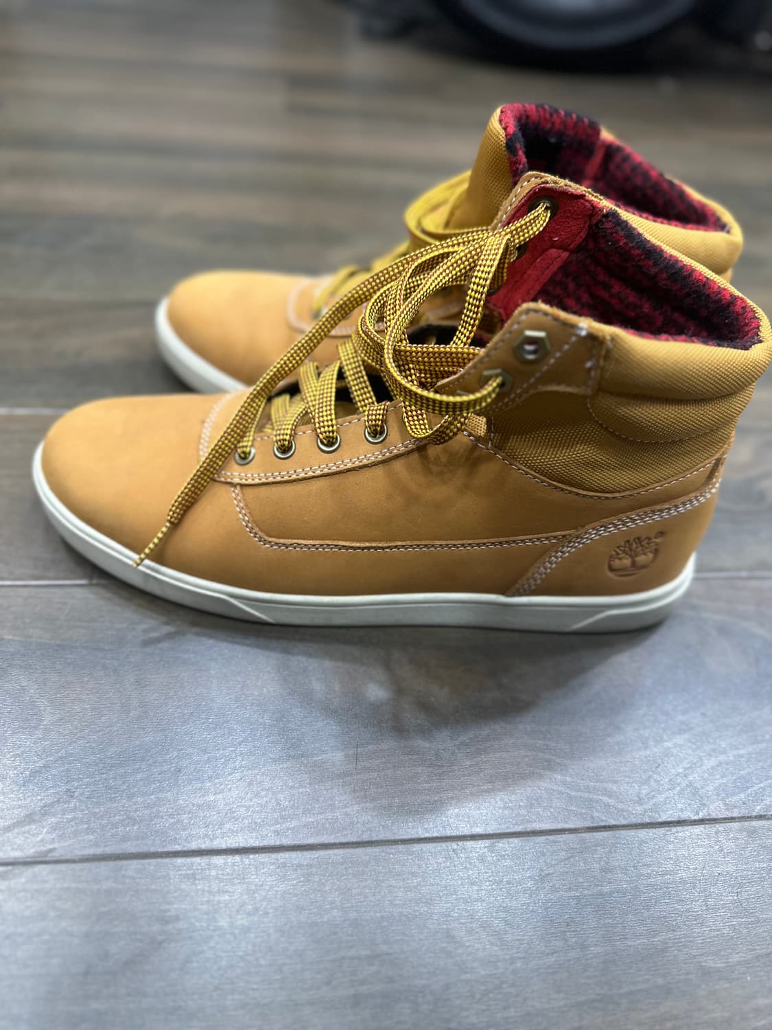 팀버랜드 누벅 하이탑 스니커즈 255 상품이미지1