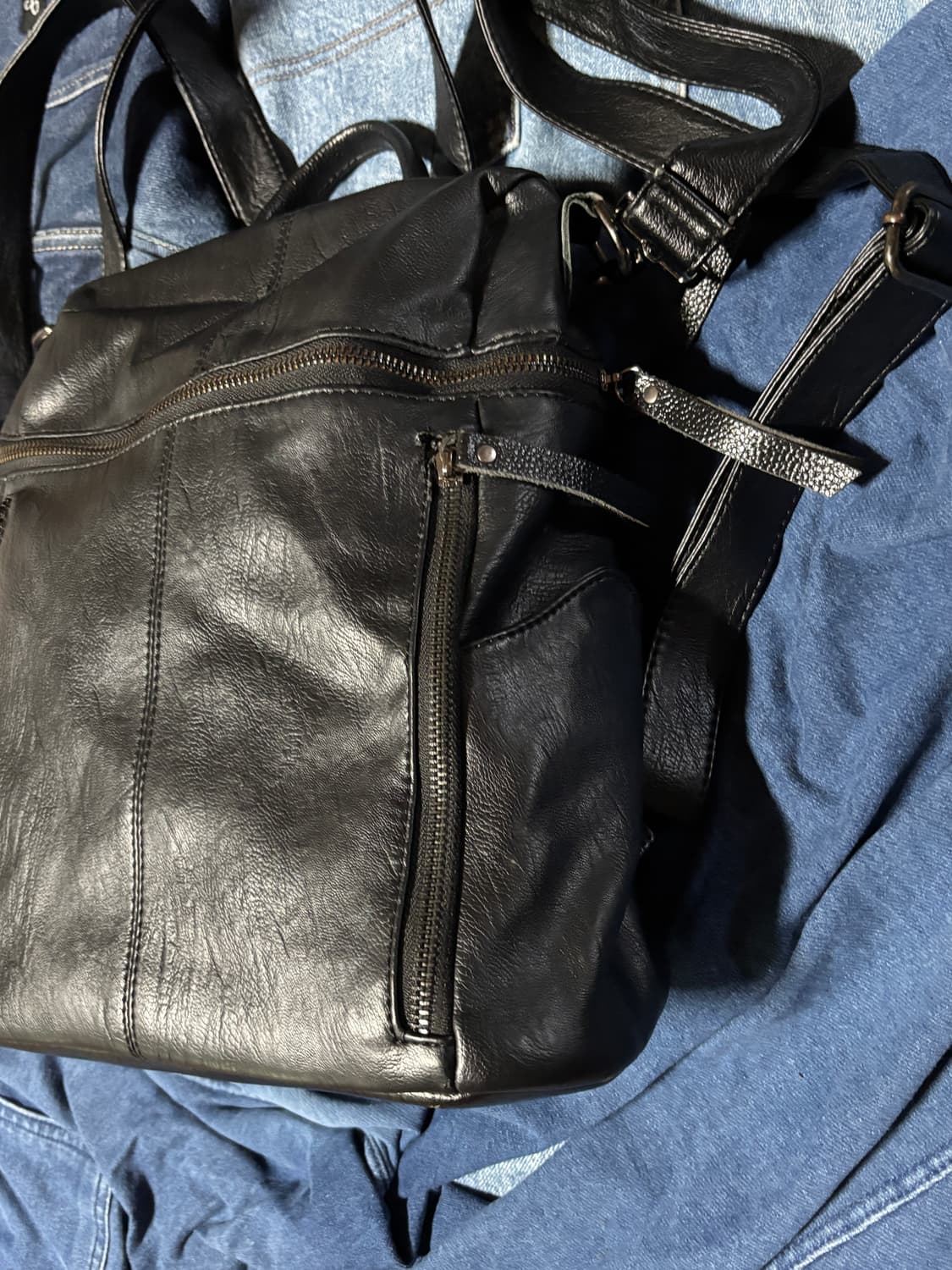 basic black leather back pack 상품이미지3