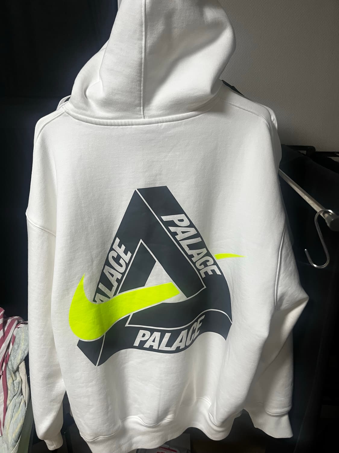 팔라스 나이키 후드티 상품이미지2