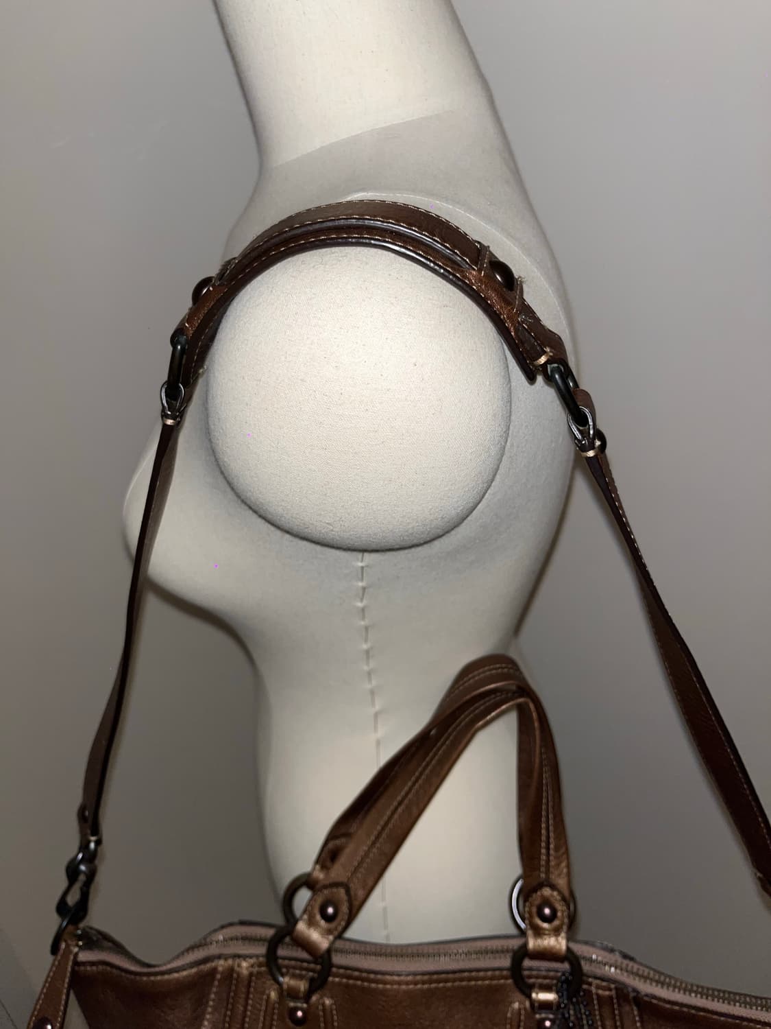 Coach Gold basic shoulder bag 상품이미지5