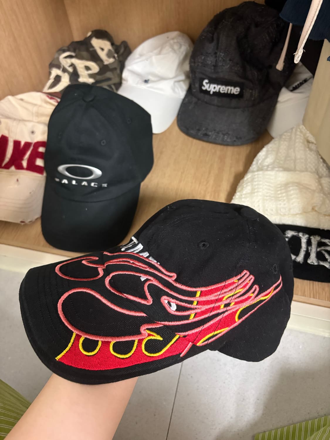 VETEMENTS 베트멍X 리복 엠브로이더 코튼 트윌 벨크로 베이스볼캡 상품이미지2