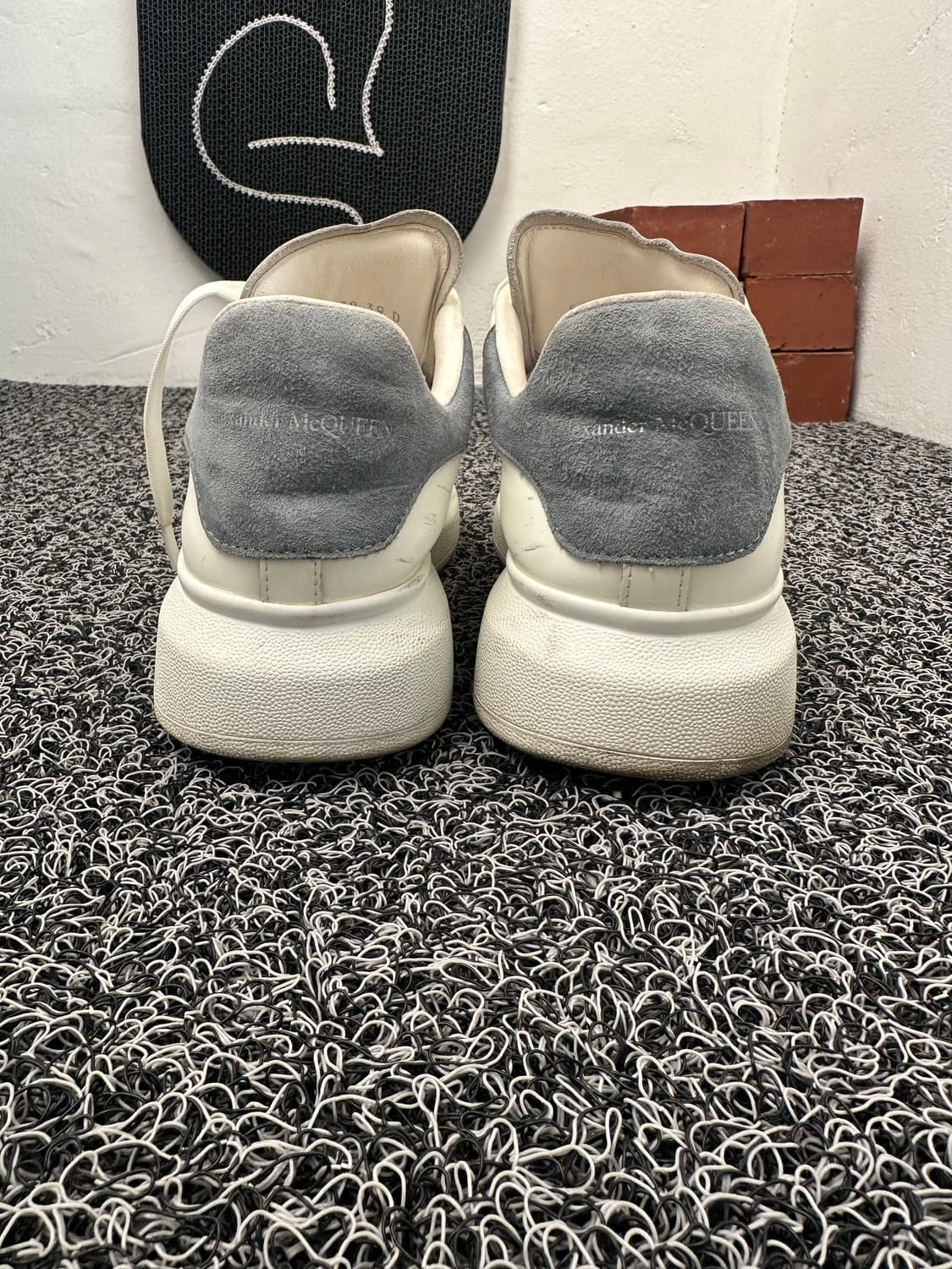 알렉산더 맥퀸 오버솔 스니커즈 39/ 245 상품이미지5