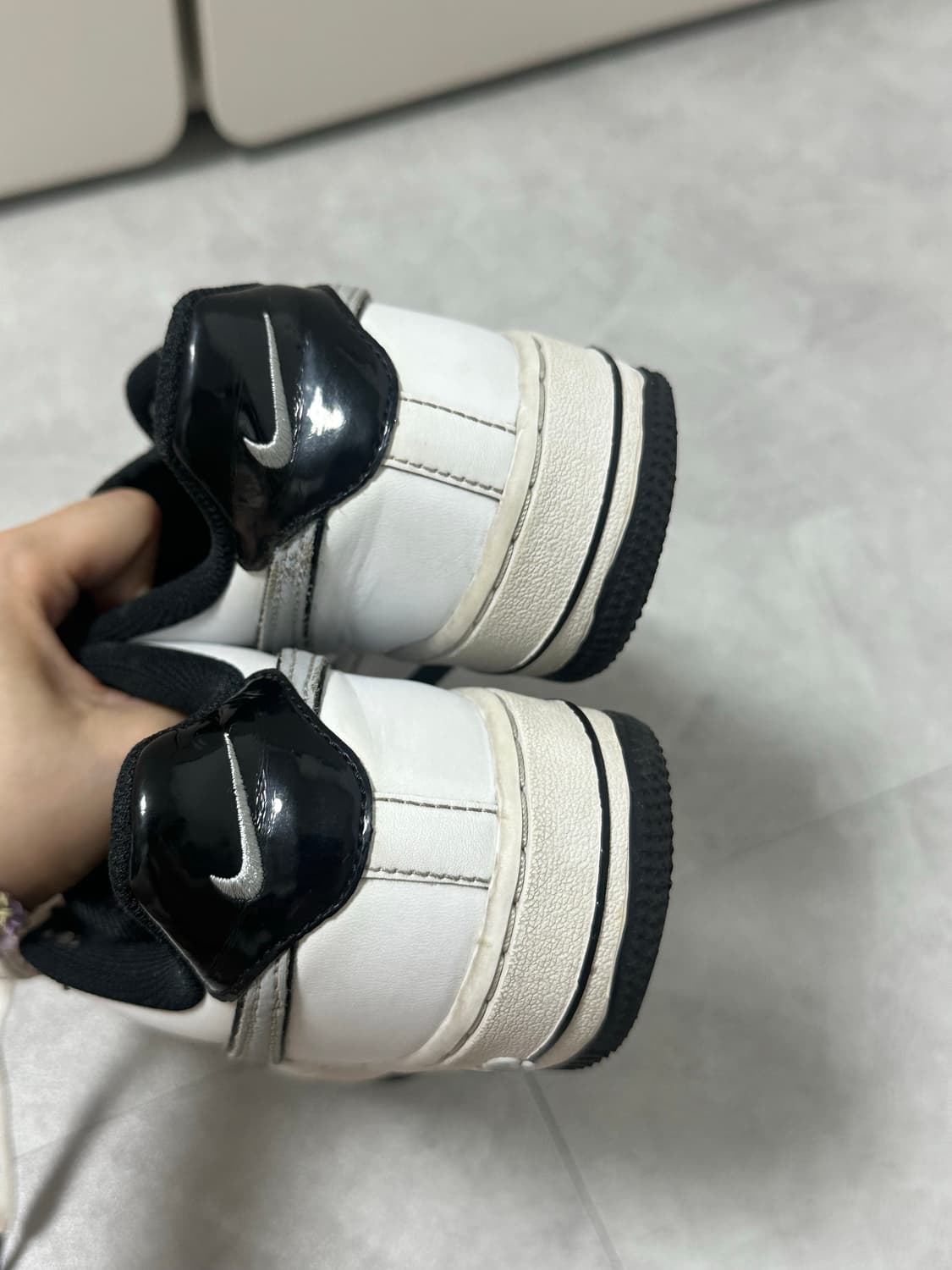 (GS) 나이키 에어포스 1 LV8 화이트 블랙 230 상품이미지5