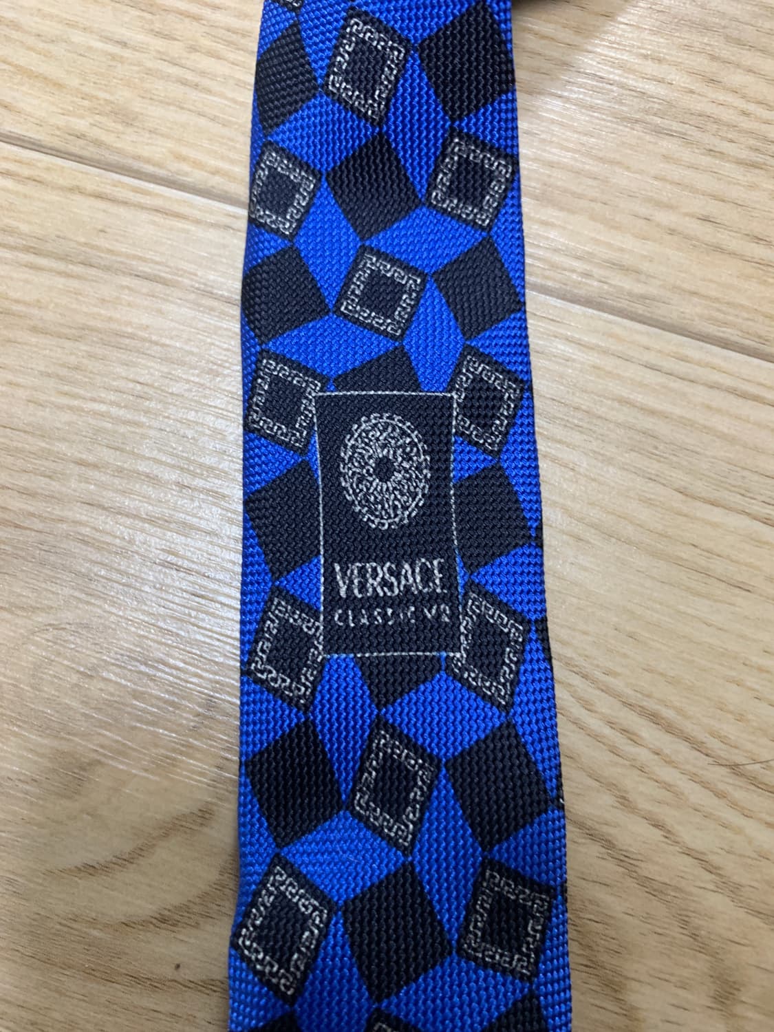 Versace V2 베르사체 지오메트릭 사각형 패턴 실크 넥타이 상품이미지3