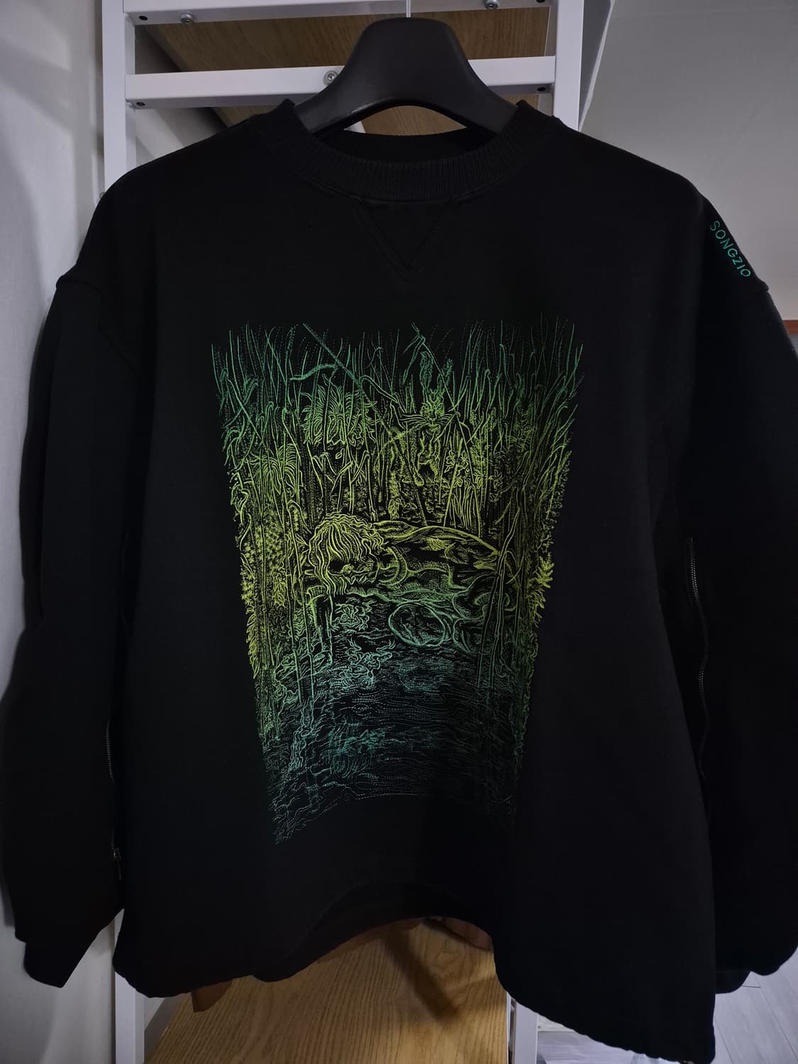 송지오옴므 나르시스 아트워크 자수 맨투맨 48 상품이미지1