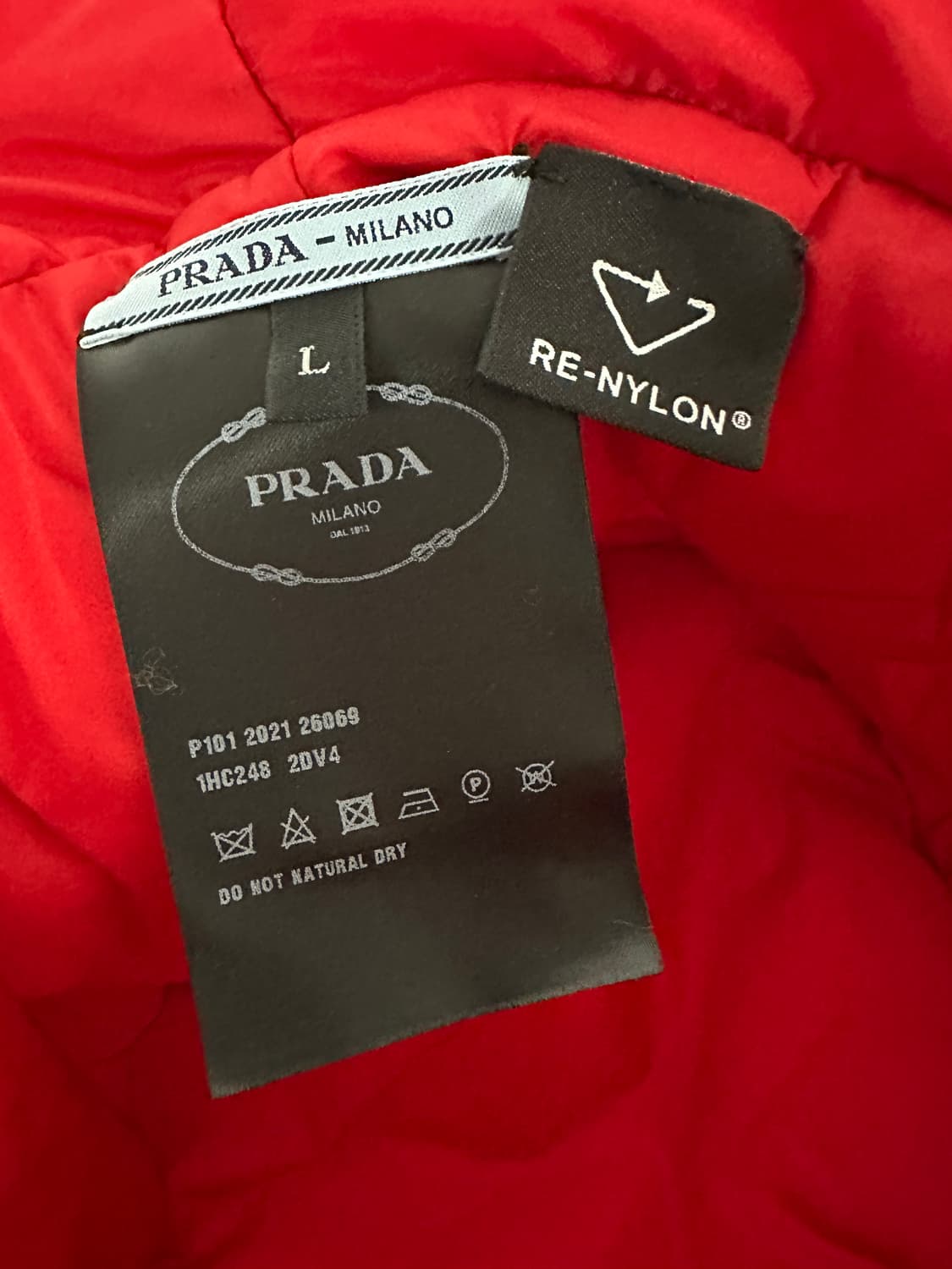 프라다 리나일론 패디드 버킷햇 상품이미지3