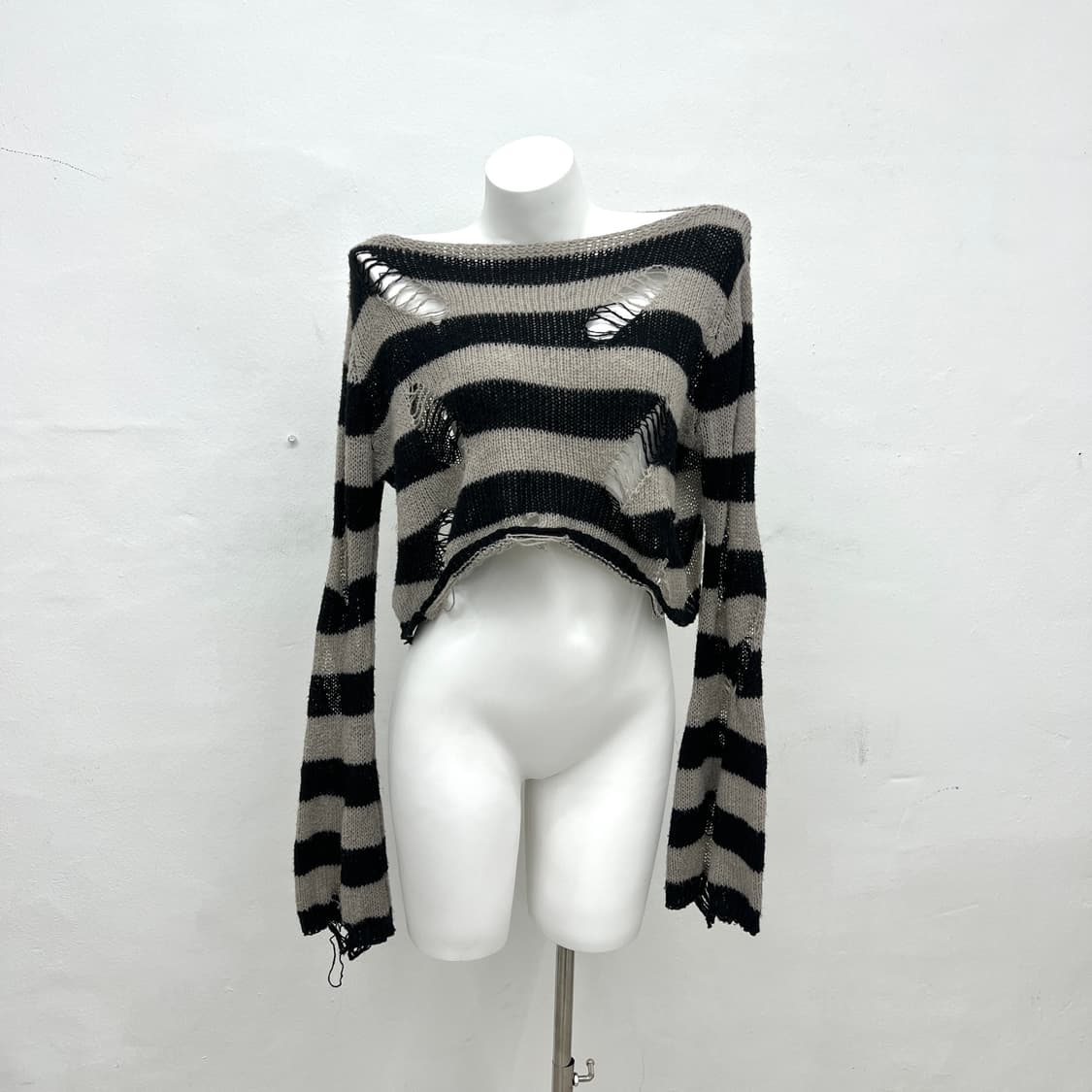 Damaged stripe short knit 상품이미지2