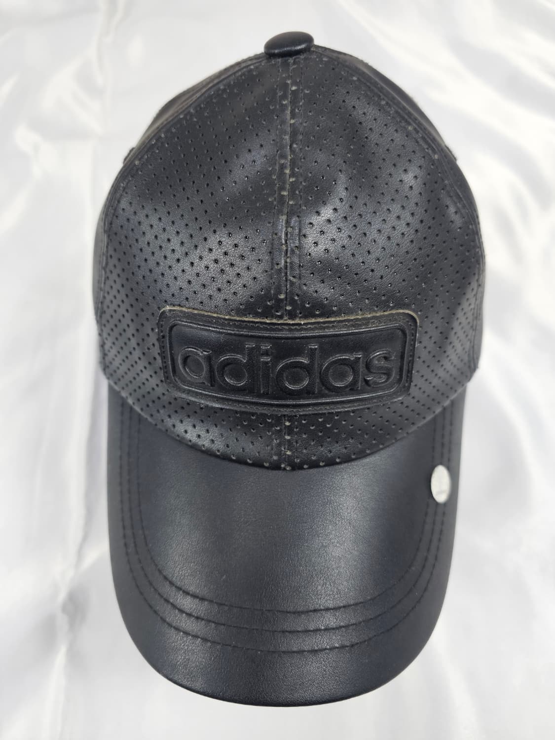 아디다스비건레더볼캡 상품이미지2
