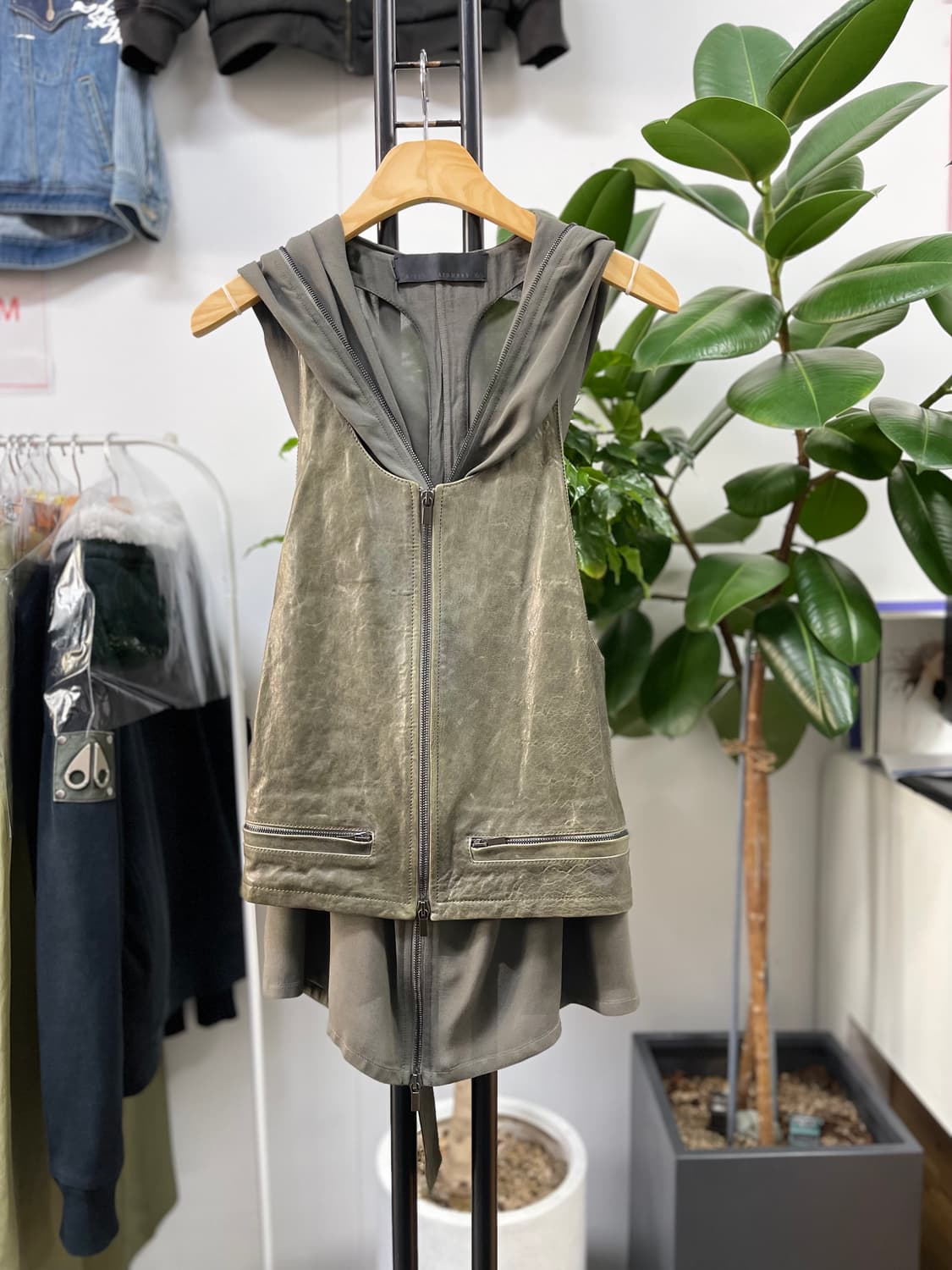 하이더 아커만 레더 후드 자켓  상품이미지1