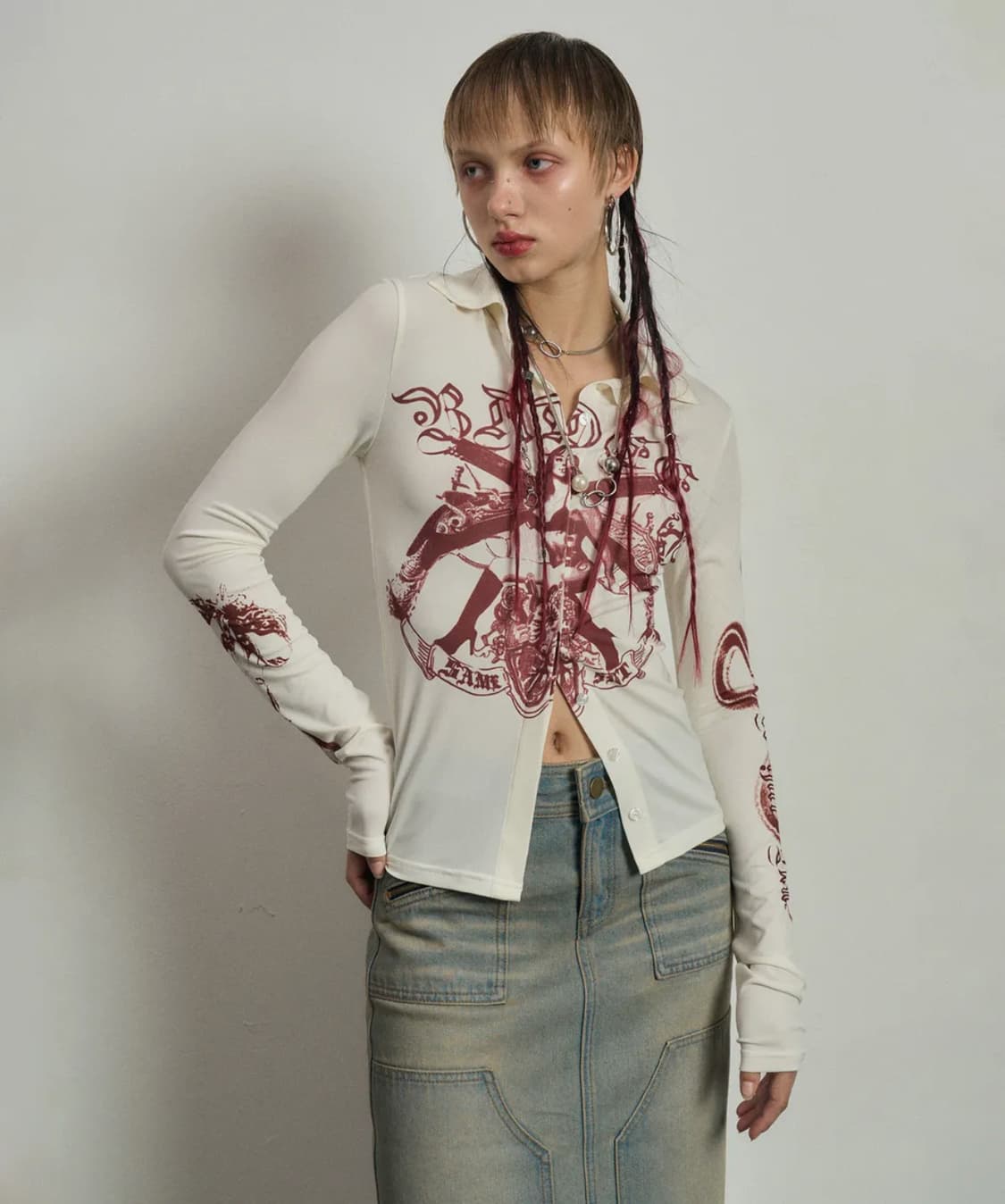 배디 Spellbound DTP Shirt Cream 상품이미지1