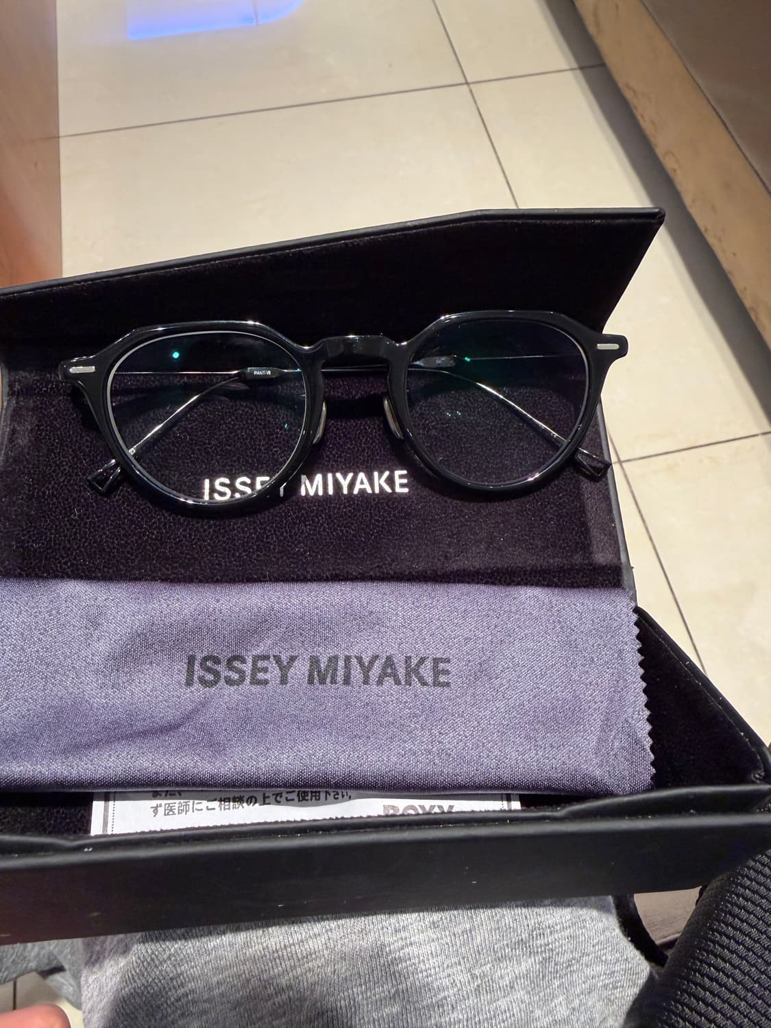 이세이미야케x금자안경 pant8 블랙 상품이미지1
