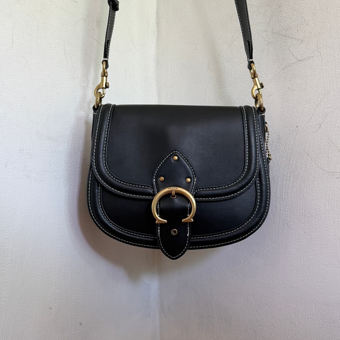 Coach beat saddle bag 상품이미지1