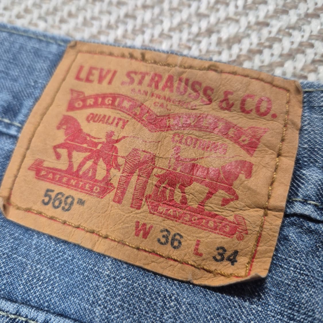 리바이스 569 36/34 ( p20 )

리바이스는 단순한 의류 브랜드 상품이미지5