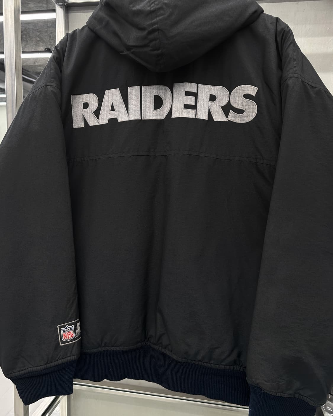 스타터 90s 레이더스 나일론쉘 헤비 웨이트 후드 점퍼 상품이미지5