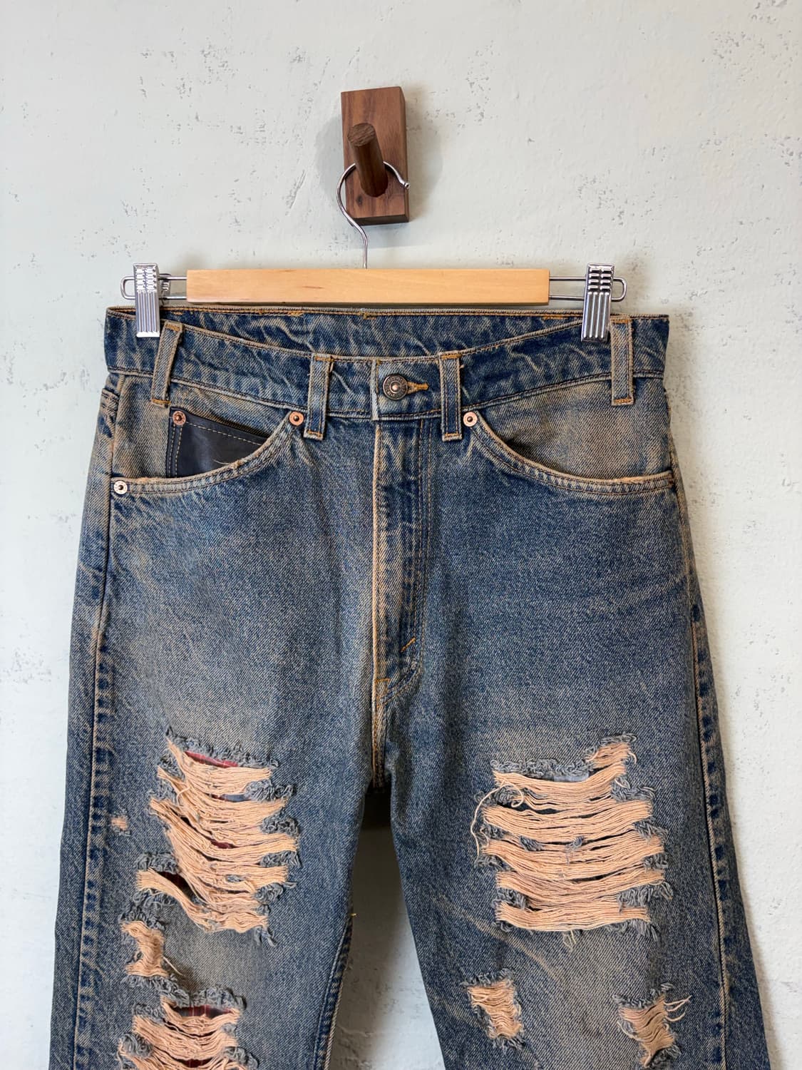 리바이스 90s 빈티지 505 커스텀 디스트레드 데님팬츠 상품이미지3
