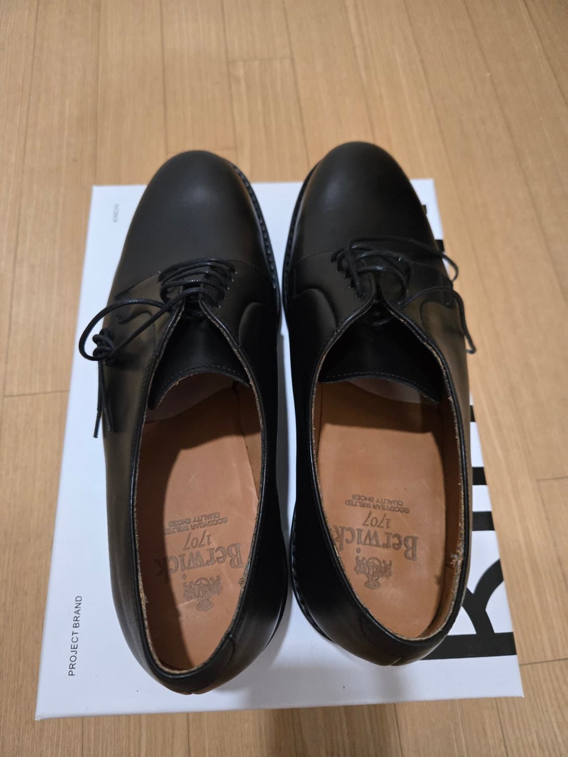 버윅 4406 비브람솔 9.5사이즈 판매합니다 상품이미지1