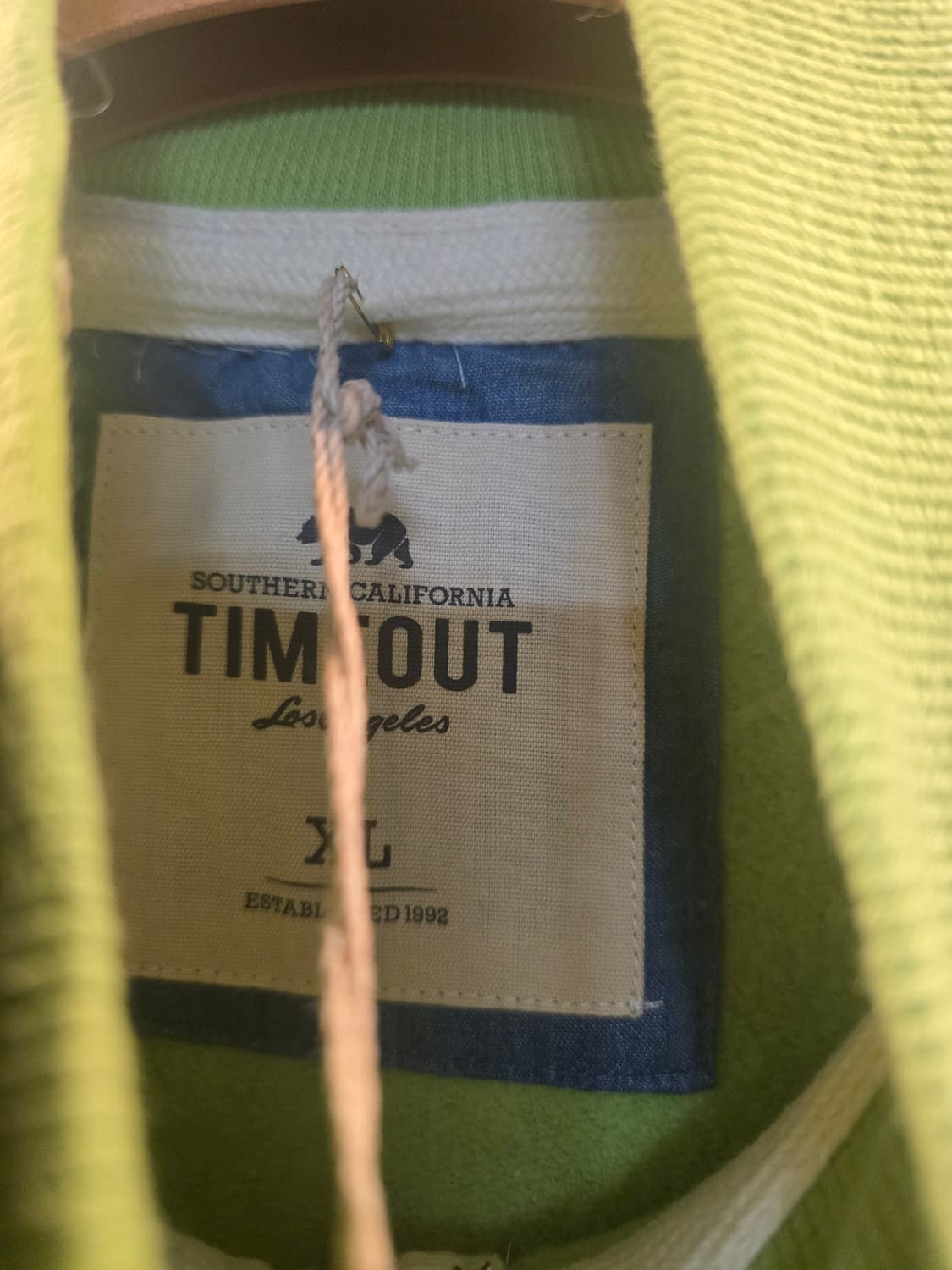 타임아웃 집업. 라임색. 미착. 상품이미지6