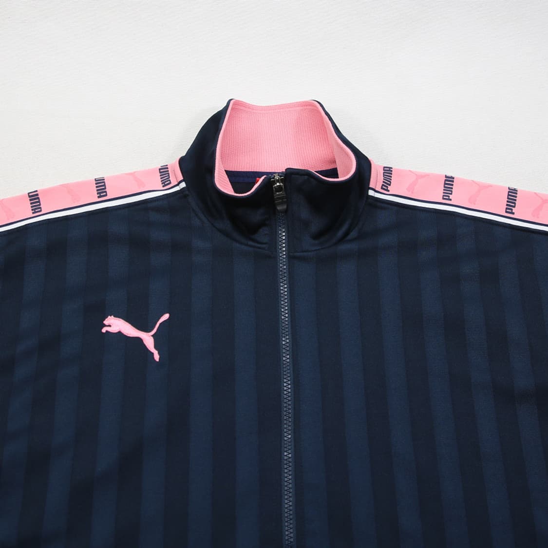 (착용컷) PUMA 올드스쿨 트랙 자켓 (남성용 103) 상품이미지4