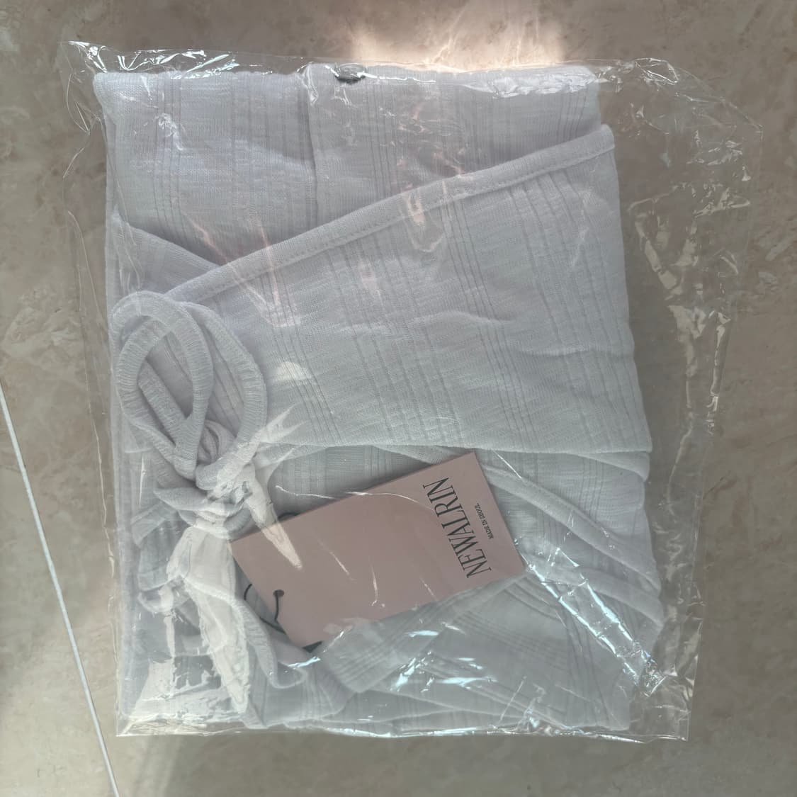 미개봉 뉴얼린 로지 트위스트 버튼탑 상품이미지2