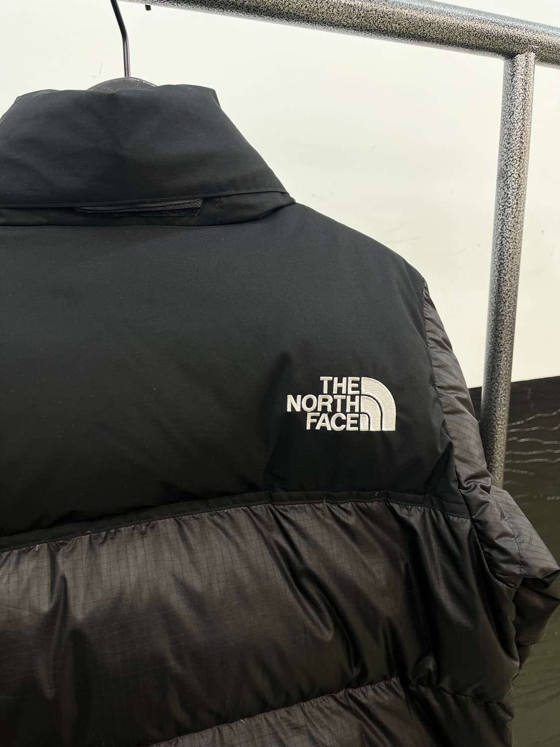 노스페이스 화이트라벨 눕시 유광 블랙 S 상품이미지4