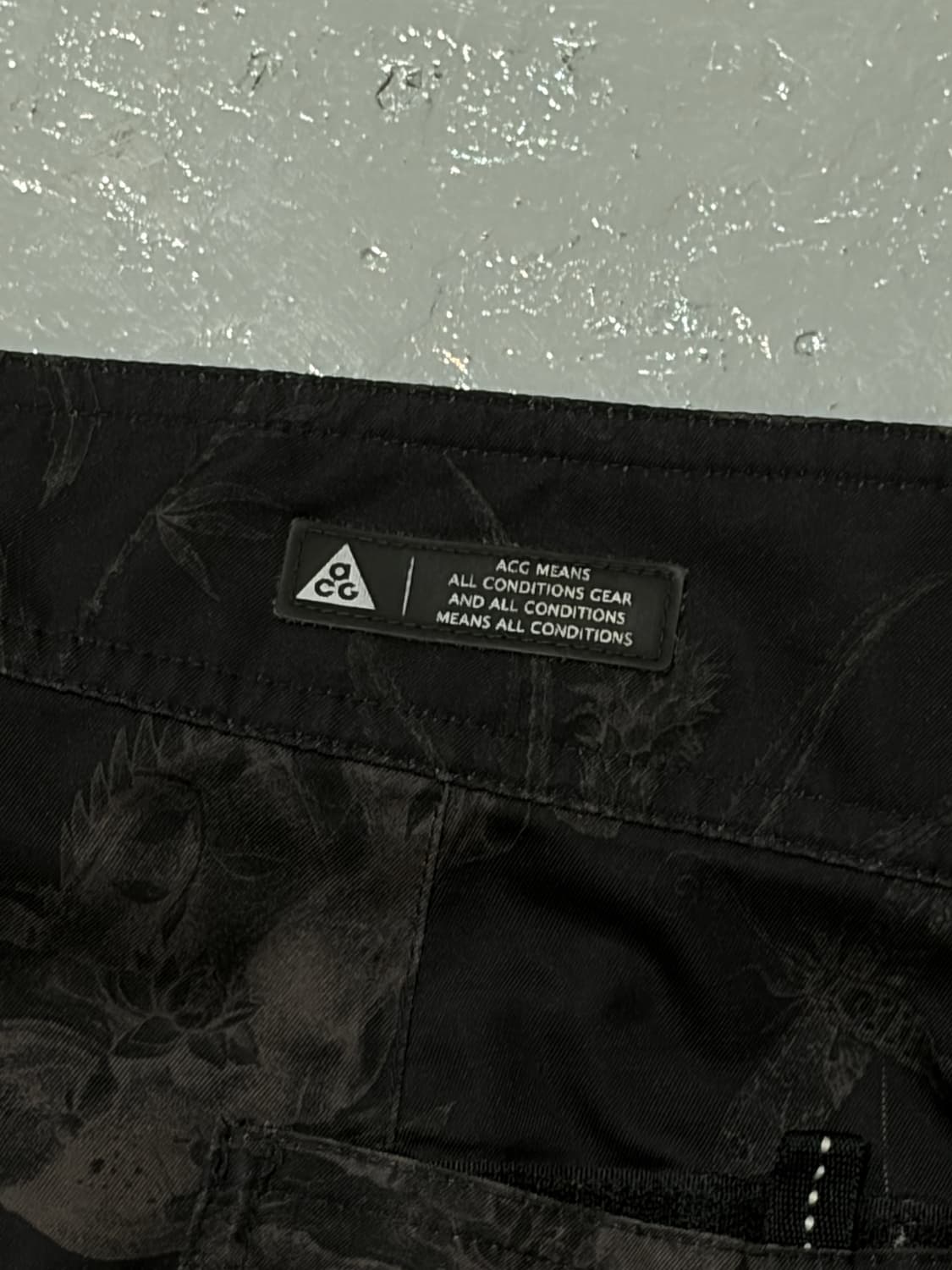 Nike ACG (나이키) 블랙 패턴 반바지 상품이미지7