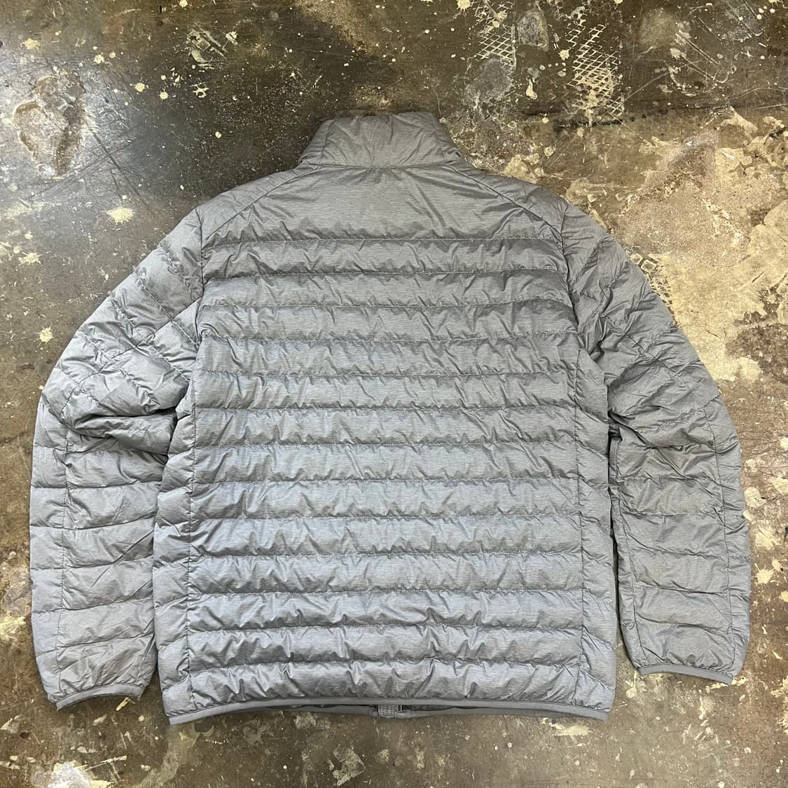 L) 유니클로 울트라 라이트다운 경량 패딩 점퍼 상품이미지3